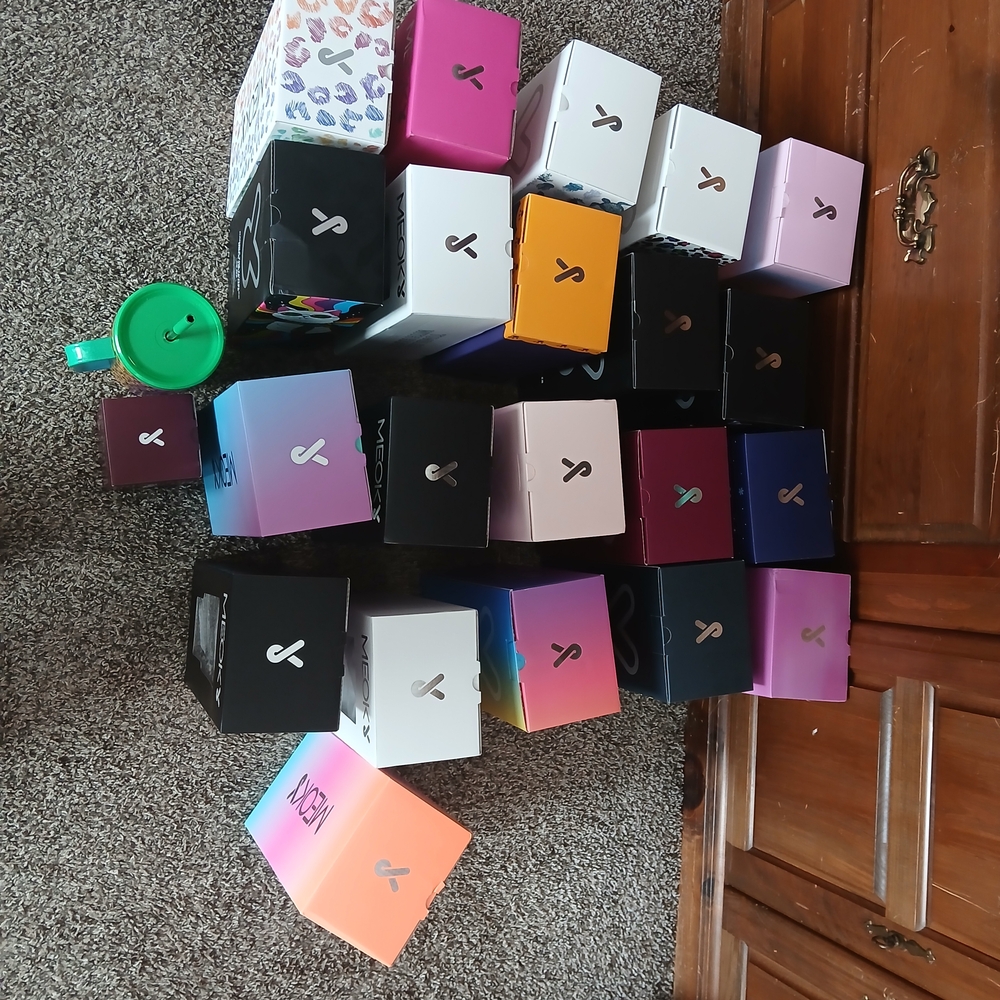 Multiple Meoky 40oz Tumblers Available. Assorted Colors And Styles. $20 Eaxh